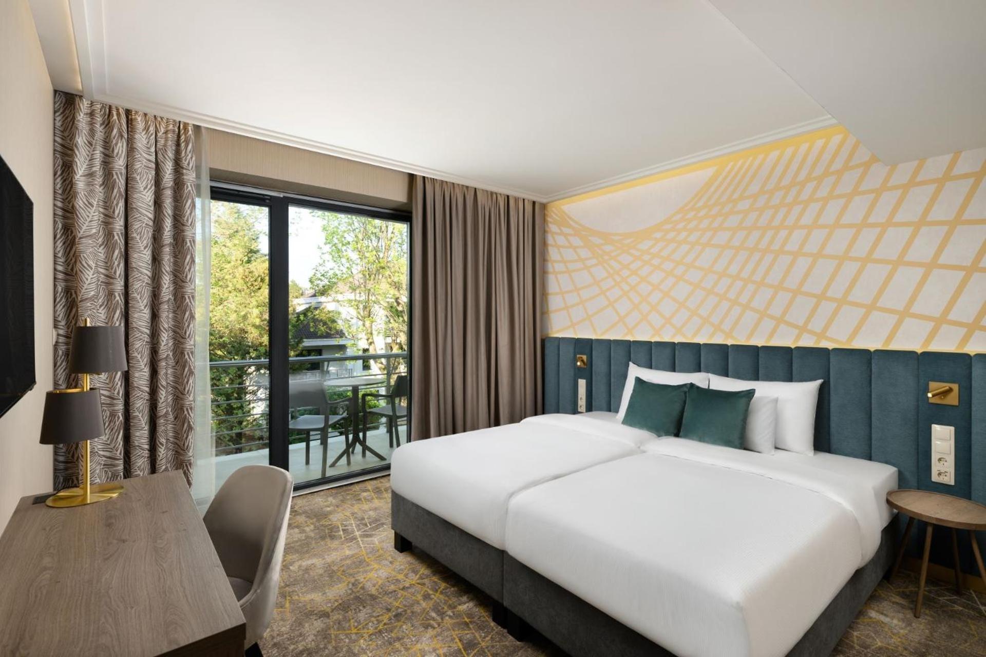 Kenese Bay Garden Resort & Conference Balatonkenese Extérieur photo