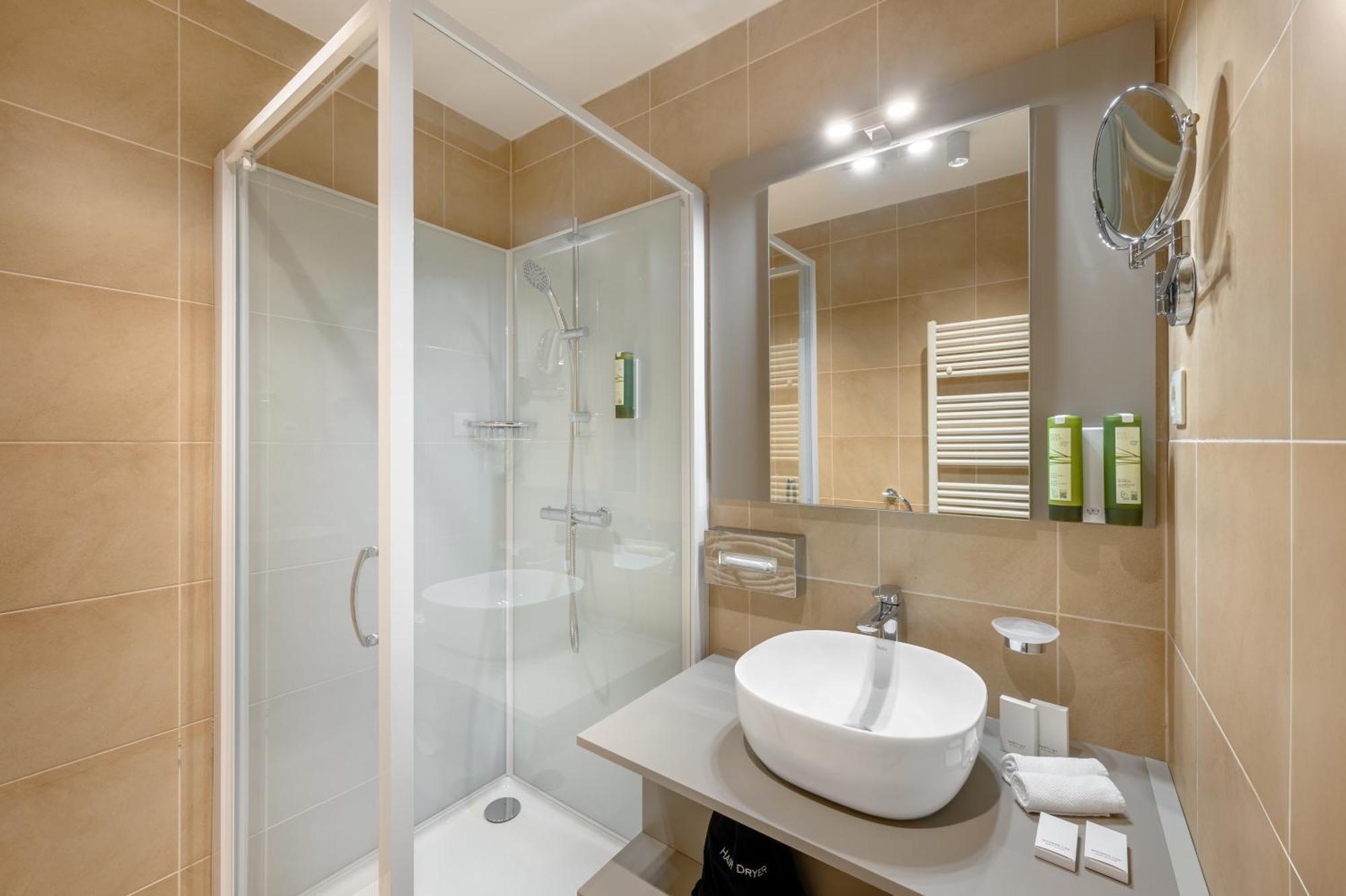 Kenese Bay Garden Resort & Conference Balatonkenese Extérieur photo